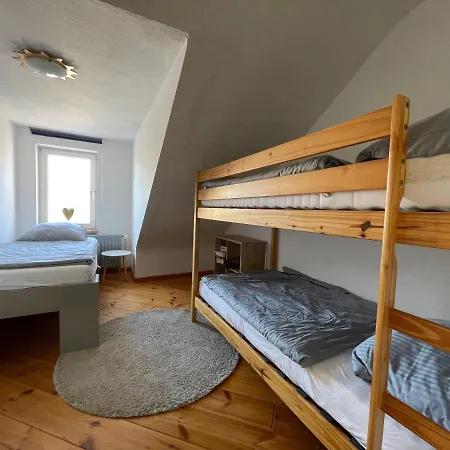 Apartment Ferienwohnung Einstein *